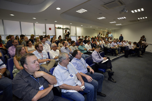 Representantes das cidades da região e da bacia PCJ participaram do debate