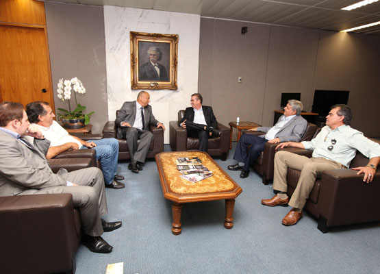 Prefeito Jonas com diretoria do sindicato