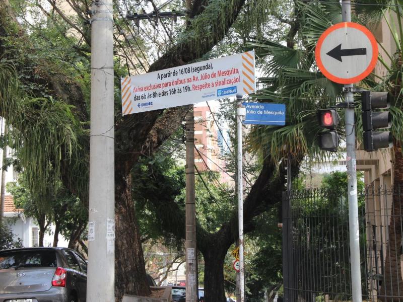 Placas alertam motoristas da alteração