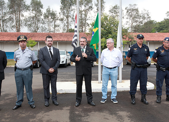 Secretário Baggio na cerimônia de entrega das bikes
