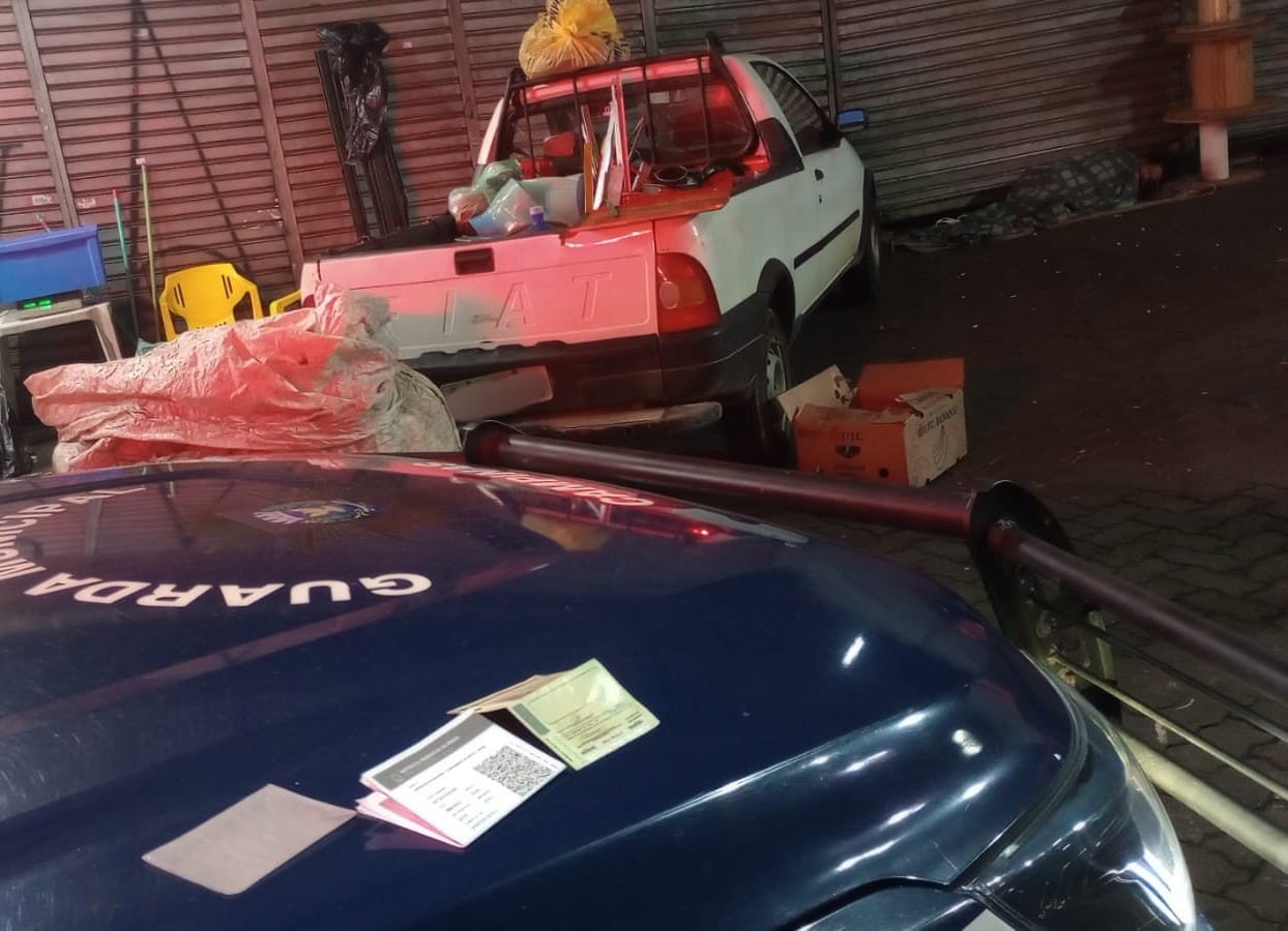 No sábado à noite, foi constatado comércio irregular nas imediações do Terminal Central