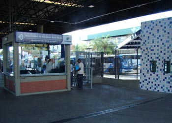 Posto em terninal