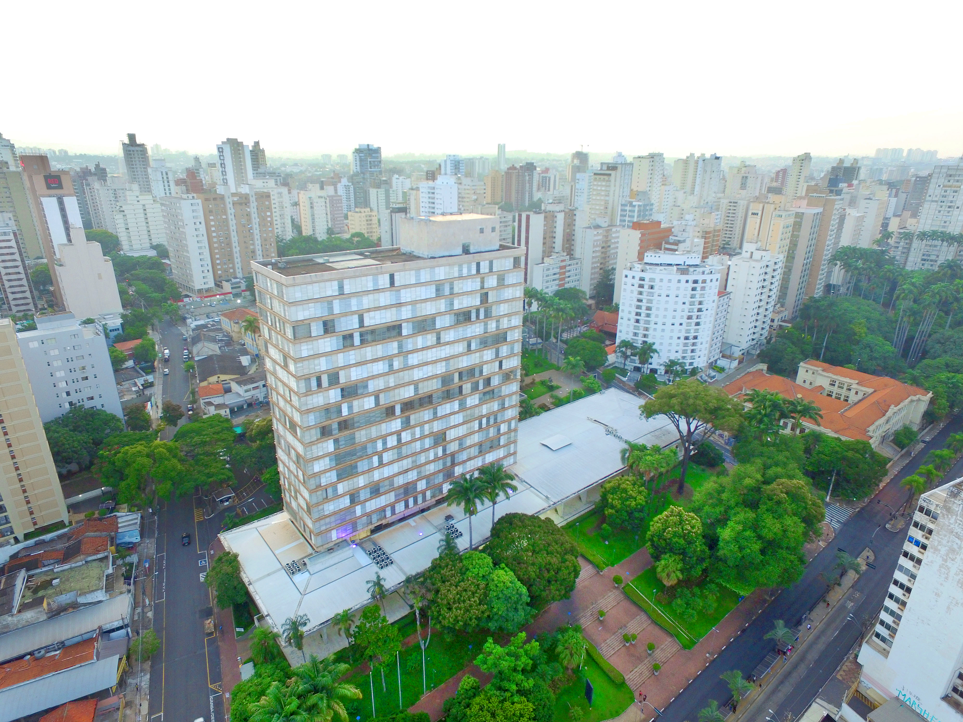 Podem aderir ao programa prestadores de cerca de 200 atividades de serviços previstas na legislação do ISSQN