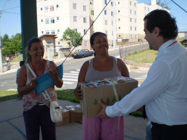 Kits são entregues aos síndicos de condomínios