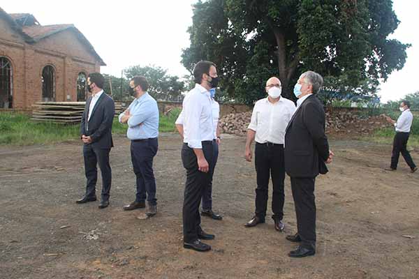 Área é da União mas cedida para o uso do Município como Estação Cultura