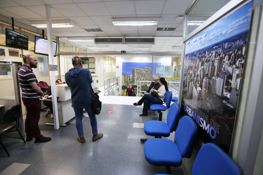 O novo formato permite que o contribuinte converse diretamente com o técnico mais experiente no tema, reduzindo encaminhamentos e aumentando a eficiência do atendimento presencial