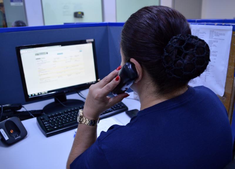 Canal telefônico registra ocorrências e ...