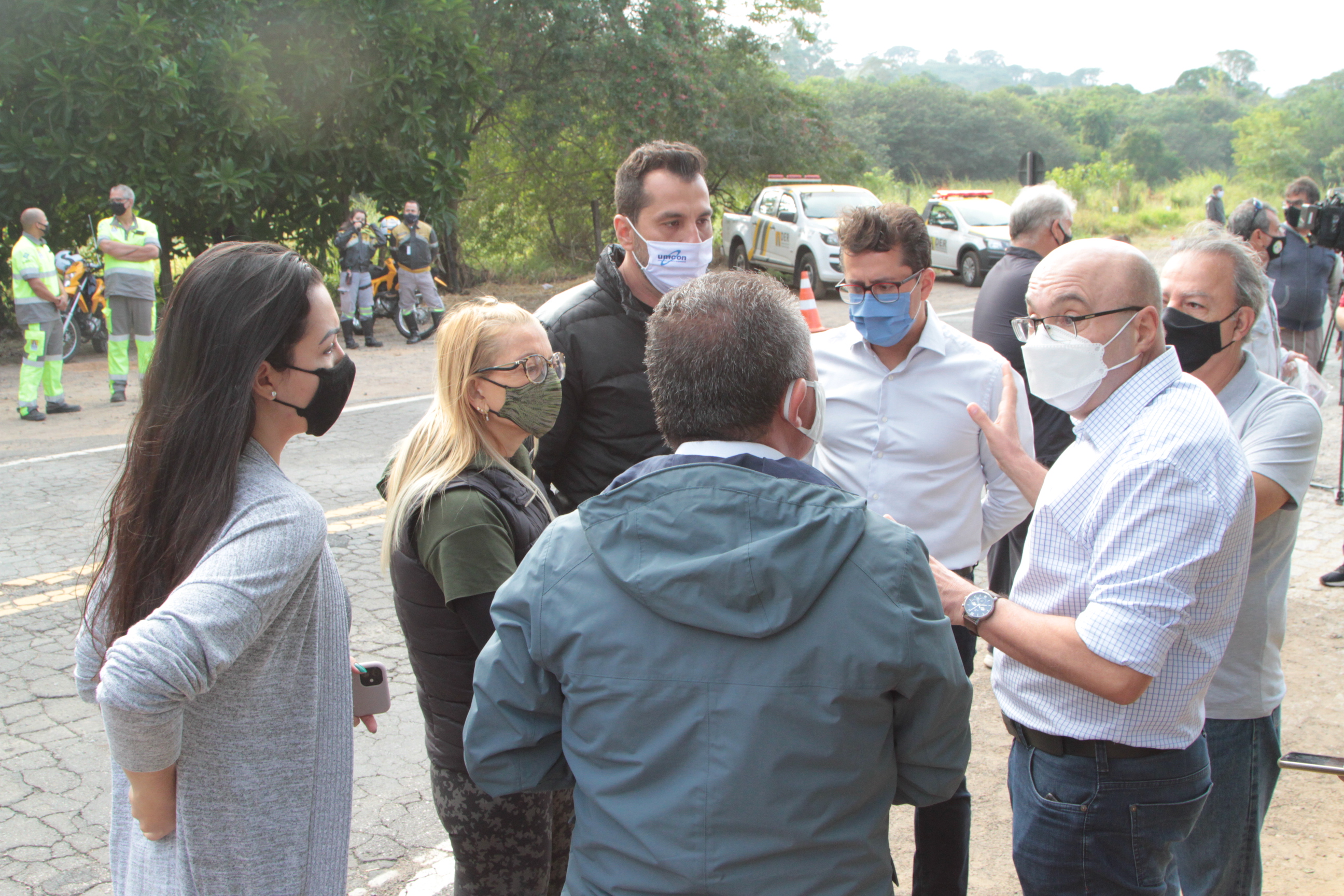 Prefeito Dário Saadi participa de ação em Sousas e Joaquim Egídio:alerta para o uso correto de máscaras e não estacionar em local proibido