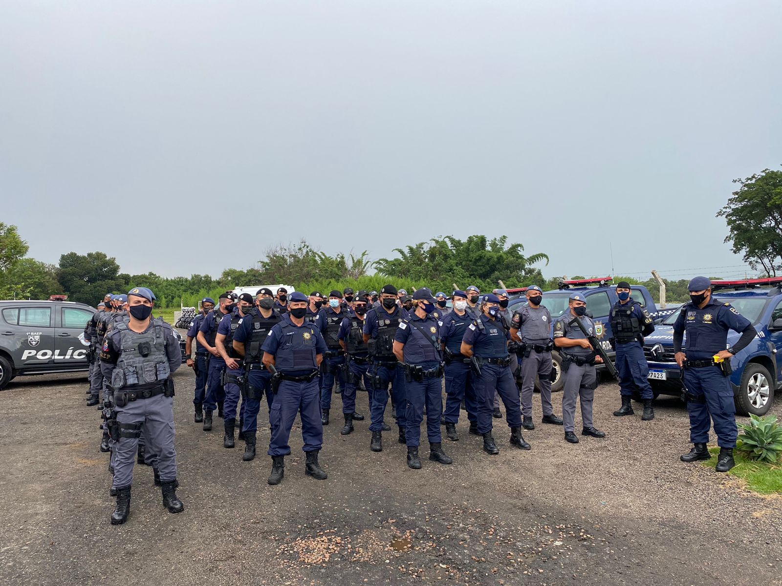 Forças de segurança e Emdec atuaram na operação