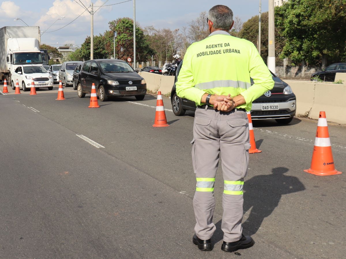 Para desviar, os motoristas devem acessar as vias Conceição, Júlio de Mesquita e Ferreira Penteado