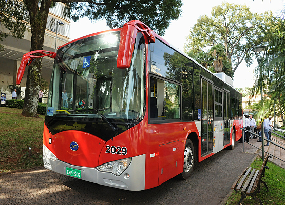 Novos ônibus beneficiam o meio ambiente