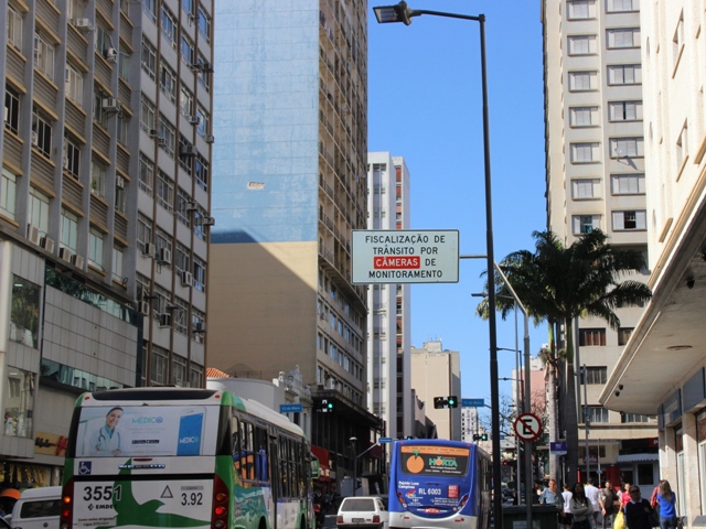 Eixos vistoriados têm placas informativas