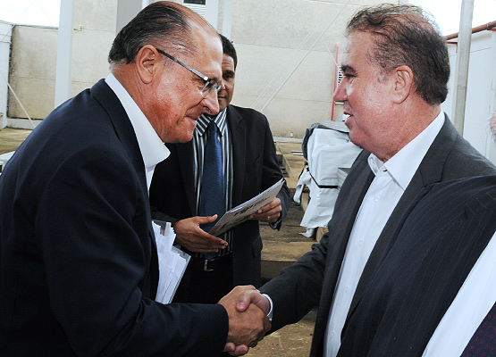 Geraldo Alckmin chega ao encontro