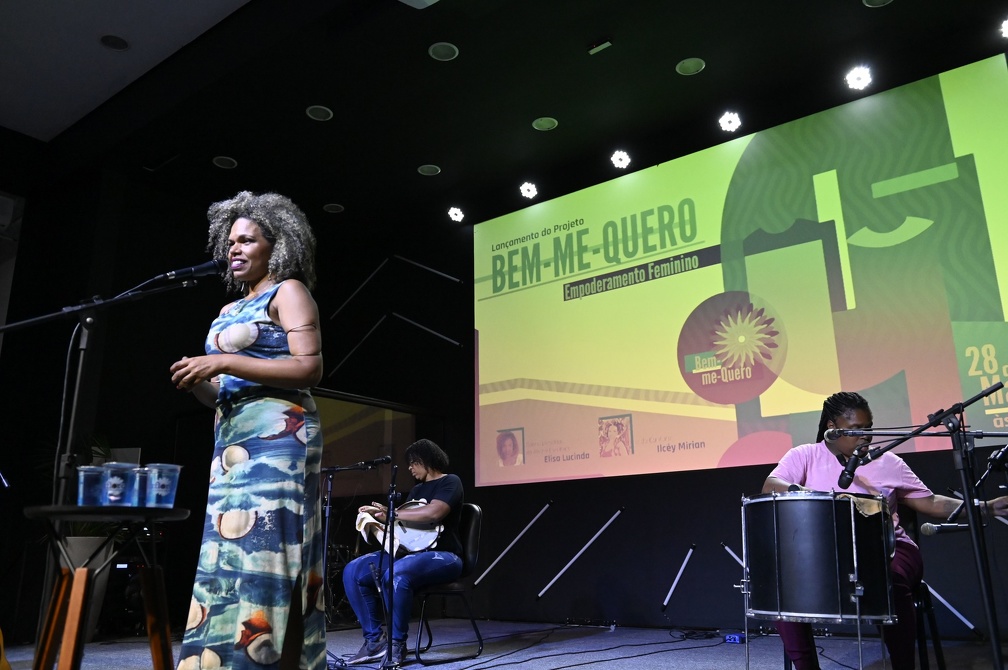 O Bem-Me-Quero é um programa direcionado a profissionais da Educação e alunos de Ensino Fundamental e EJA