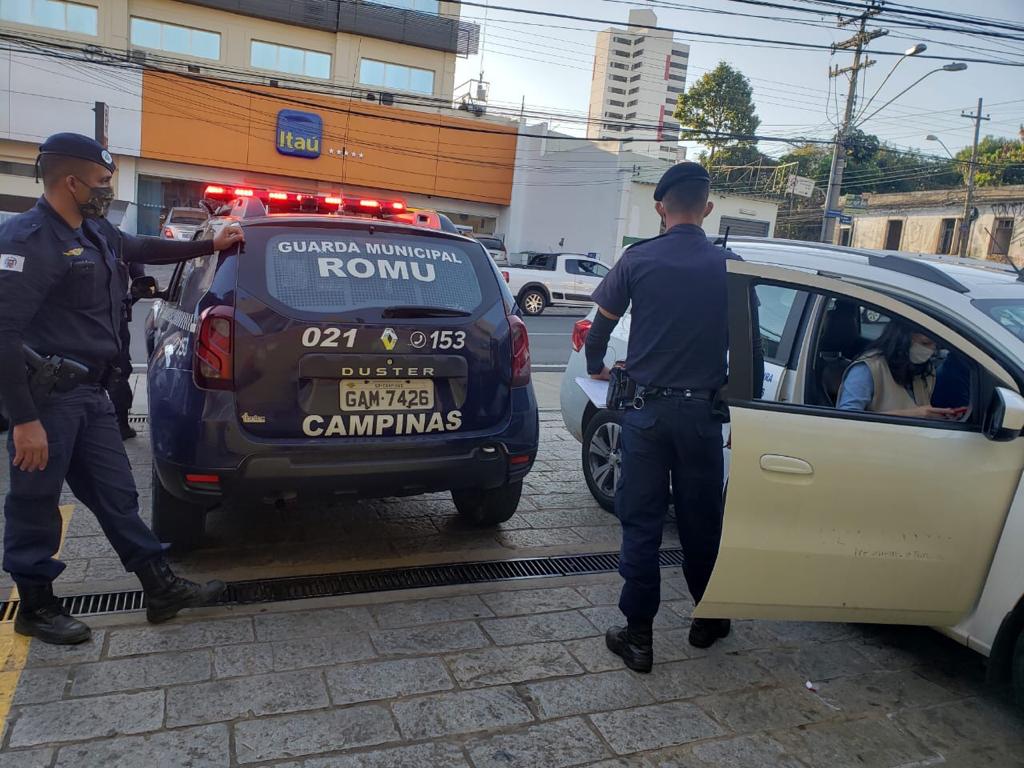 Equipes inspecionaram onze estabelecimentos 