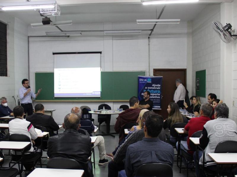 Encontro ocorreu na Faculdade Anhanguera, unidade John Boyd Dunlop, no Jardim Londres