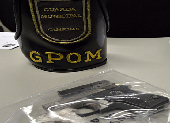 Arma apreendida é uma PT 51