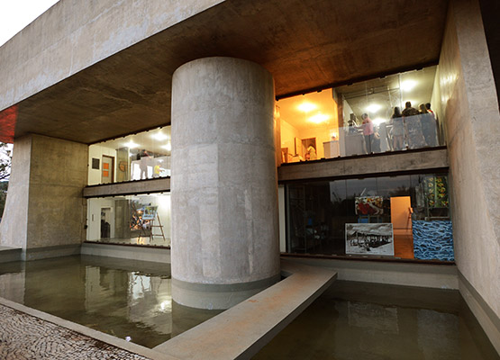 O Corpo é o eixo central da mostra na Casa de Vidro, no Museu da Cidade