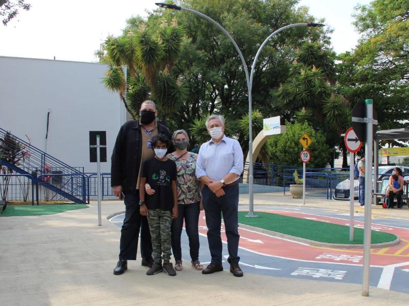 Presidente da Emdec e equipe do projeto acompanharam retomada da visitação