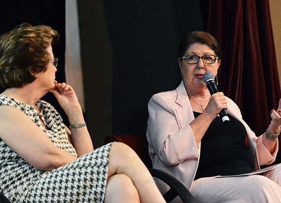 Secretária de Educação, Solange Pelicer, no evento