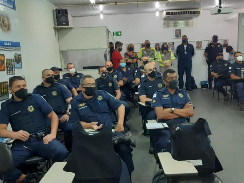 Capacitação totaliza 200 horas/aula