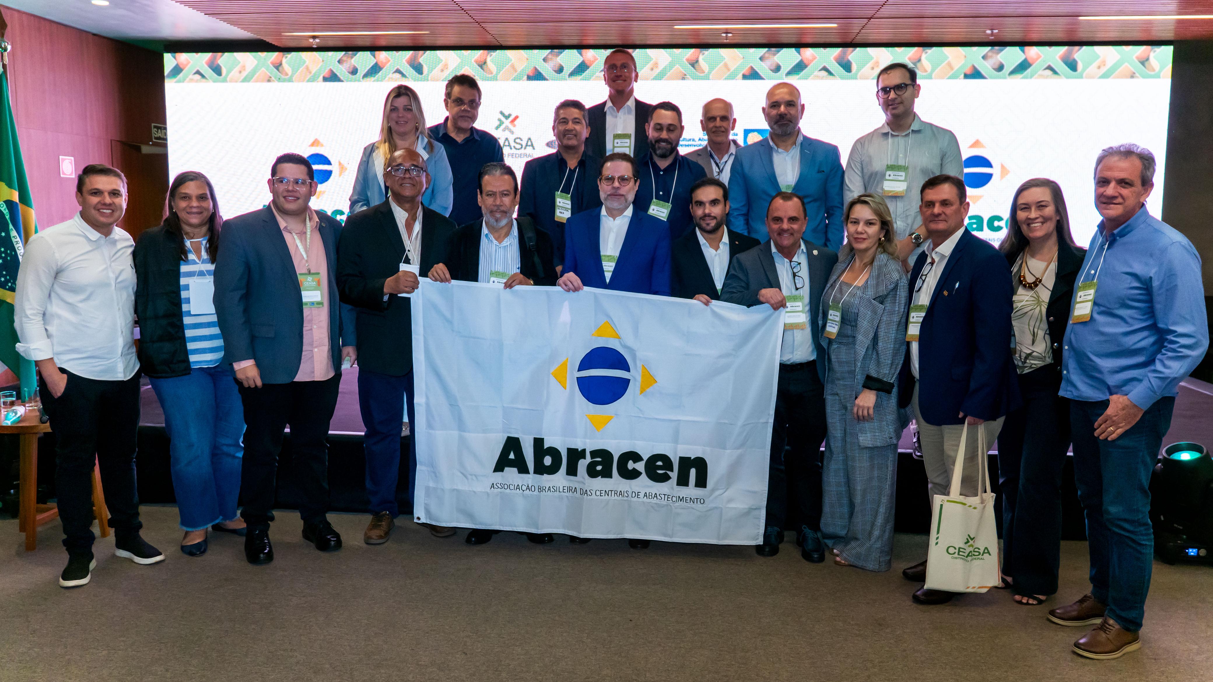 Compras públicas, gestão de riscos, sustentabilidade, bancos de alimentos e modernização da gestão financeira foram temas dos debates