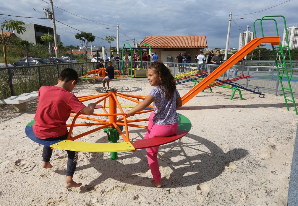 Playground integra lista de equipamentos do novo centro de lazer