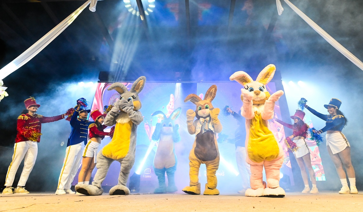 Shows de Páscoa seguem encantando crianças e famílias nos bairros