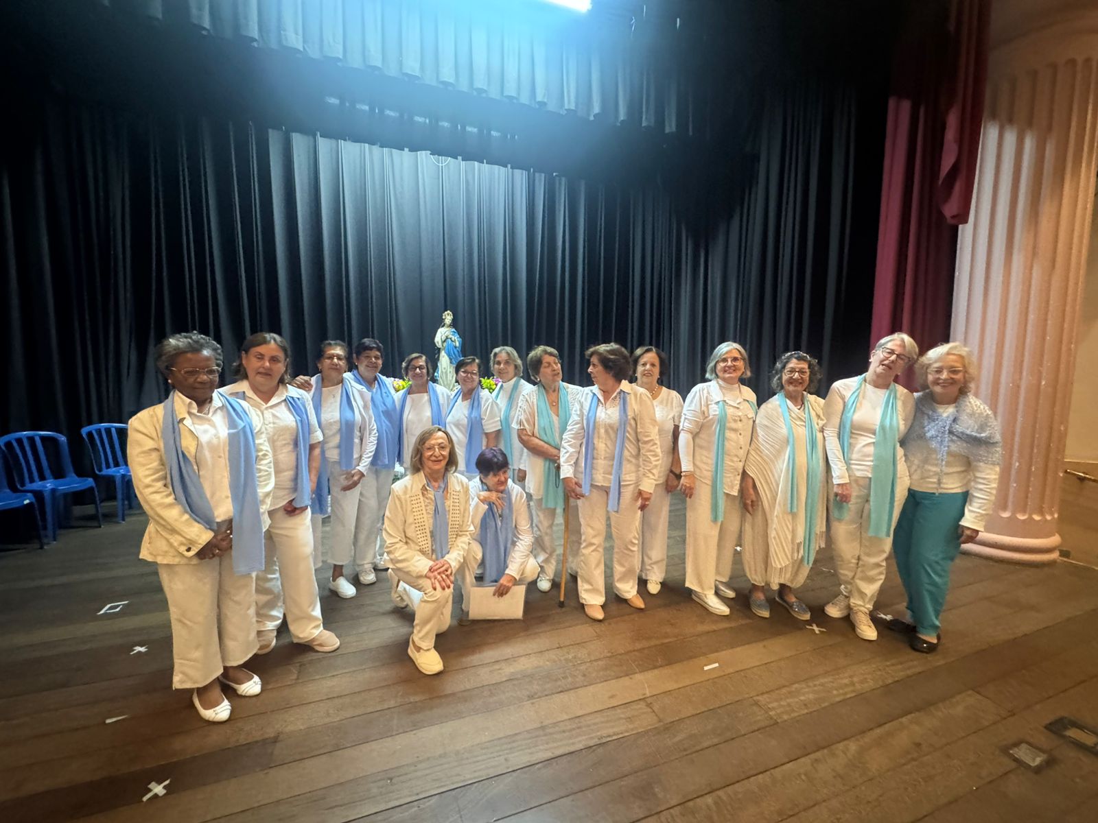 Público foi conferir de perto o coral com 120 vozes