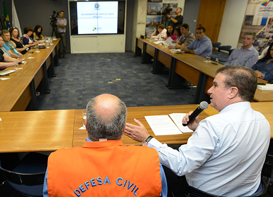 Prefeito participa da divulgação do balanço