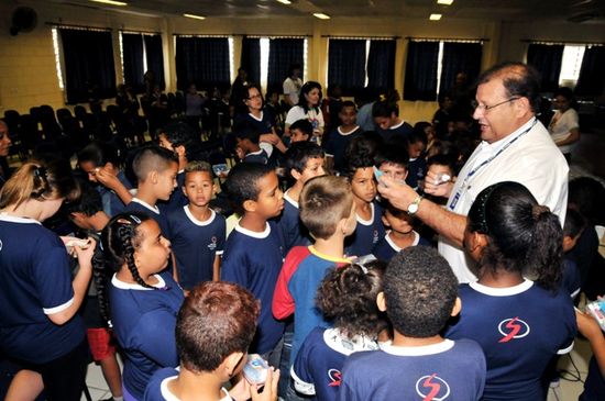 Dentista tira dúvidas da galerinha