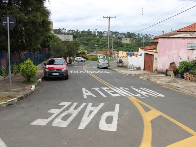 Rua Theodoro Guedes de Campos terá mão única