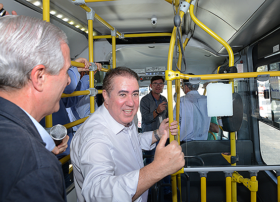 Prefeito Jonas na entrega do novo trecho do BRT