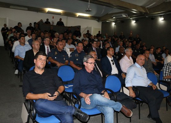 Guardas municipais buscam melhorias