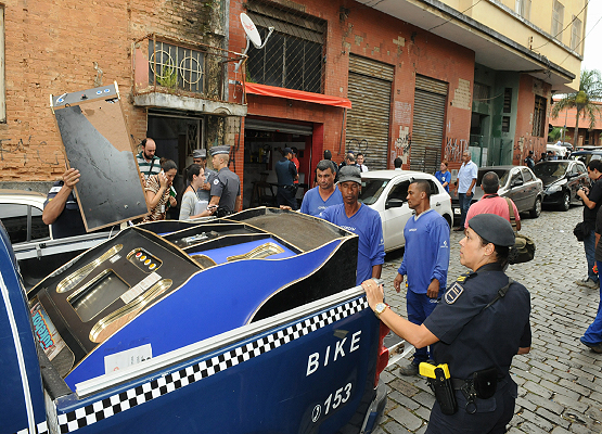 Recolhimento de materiais