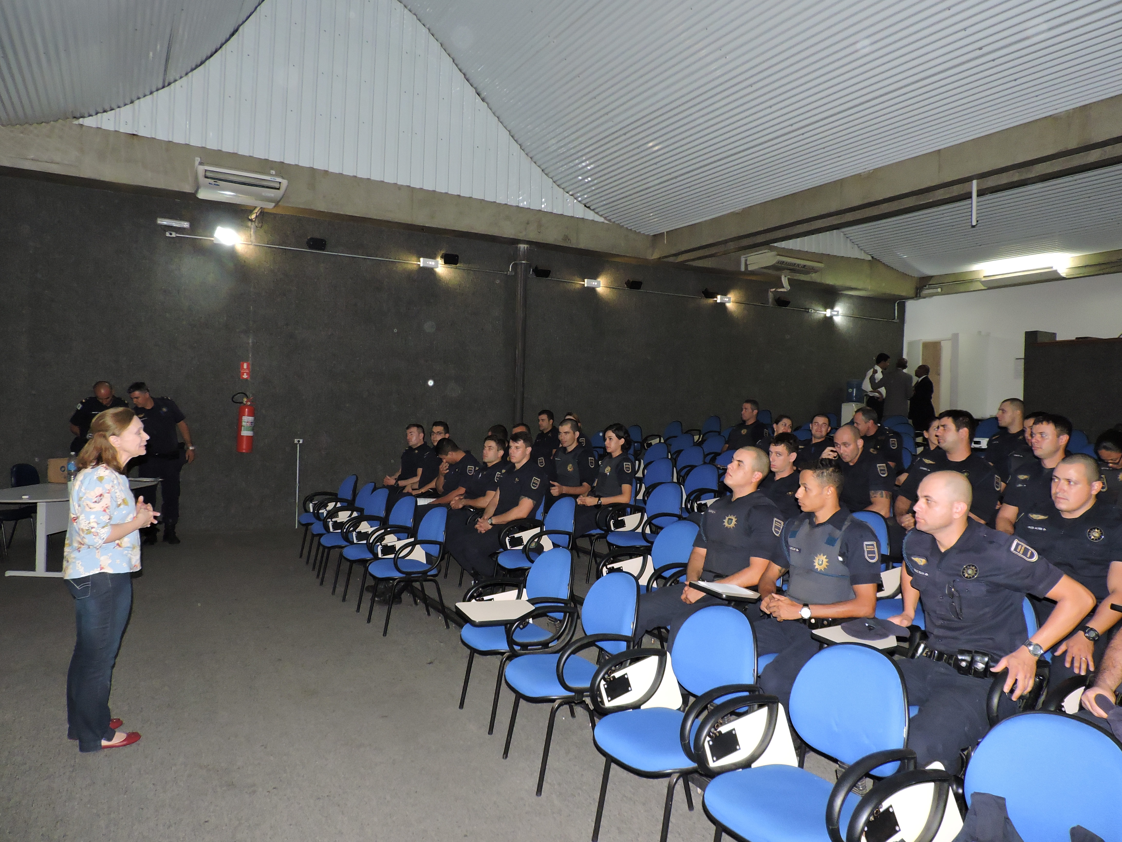 Turma da GM faz curso de Libras