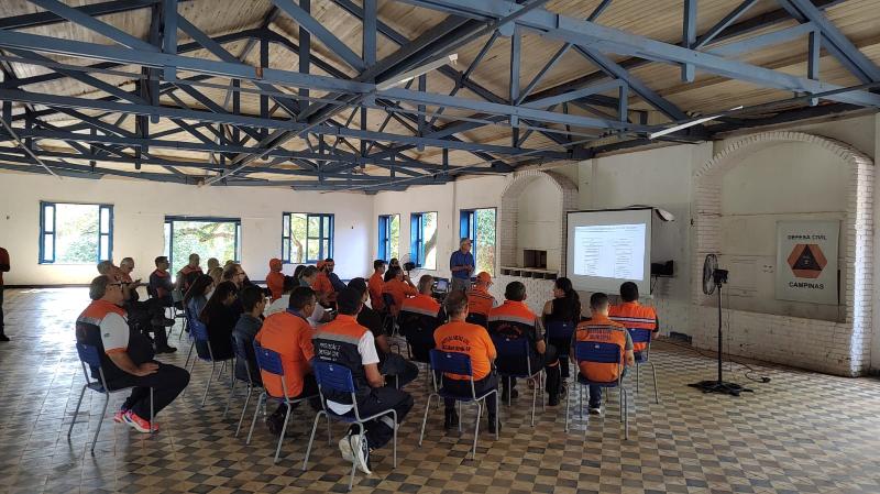 Técnicos da Defesa Civil de Campinas, Itatiba, Tuiti, Morungaba, Socorro, Jaguariúna, Pedreira e Vinhedo participaram do treinamento oferecido pela equipe da Saúde de Campinas