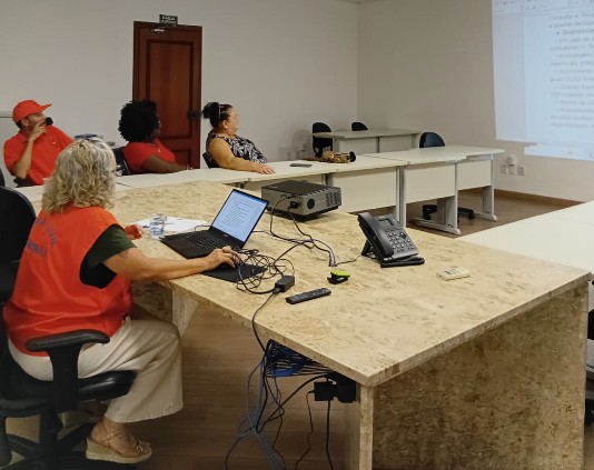 O Plantão 199 é uma das principais portas de entrada das demandas da população junto à Defesa Civil