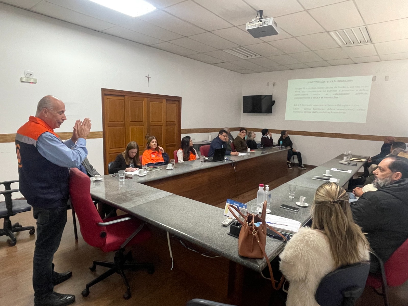 Sidnei Furtado durante a reunião em Itatiba