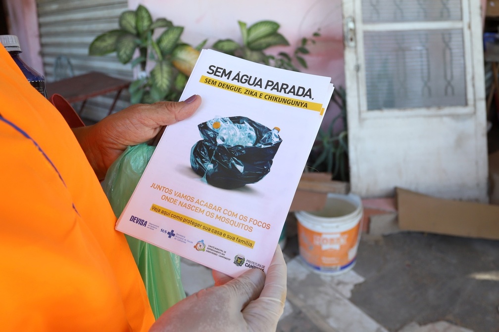 Moradores devem ajudar no combate à doença evitando criadouros do mosquito