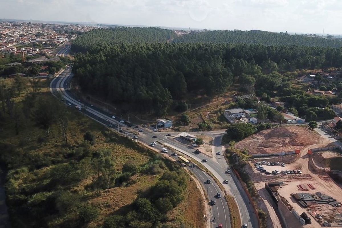 BRT Nova Esperança: execução de drenagem e pavimentação em novo trecho