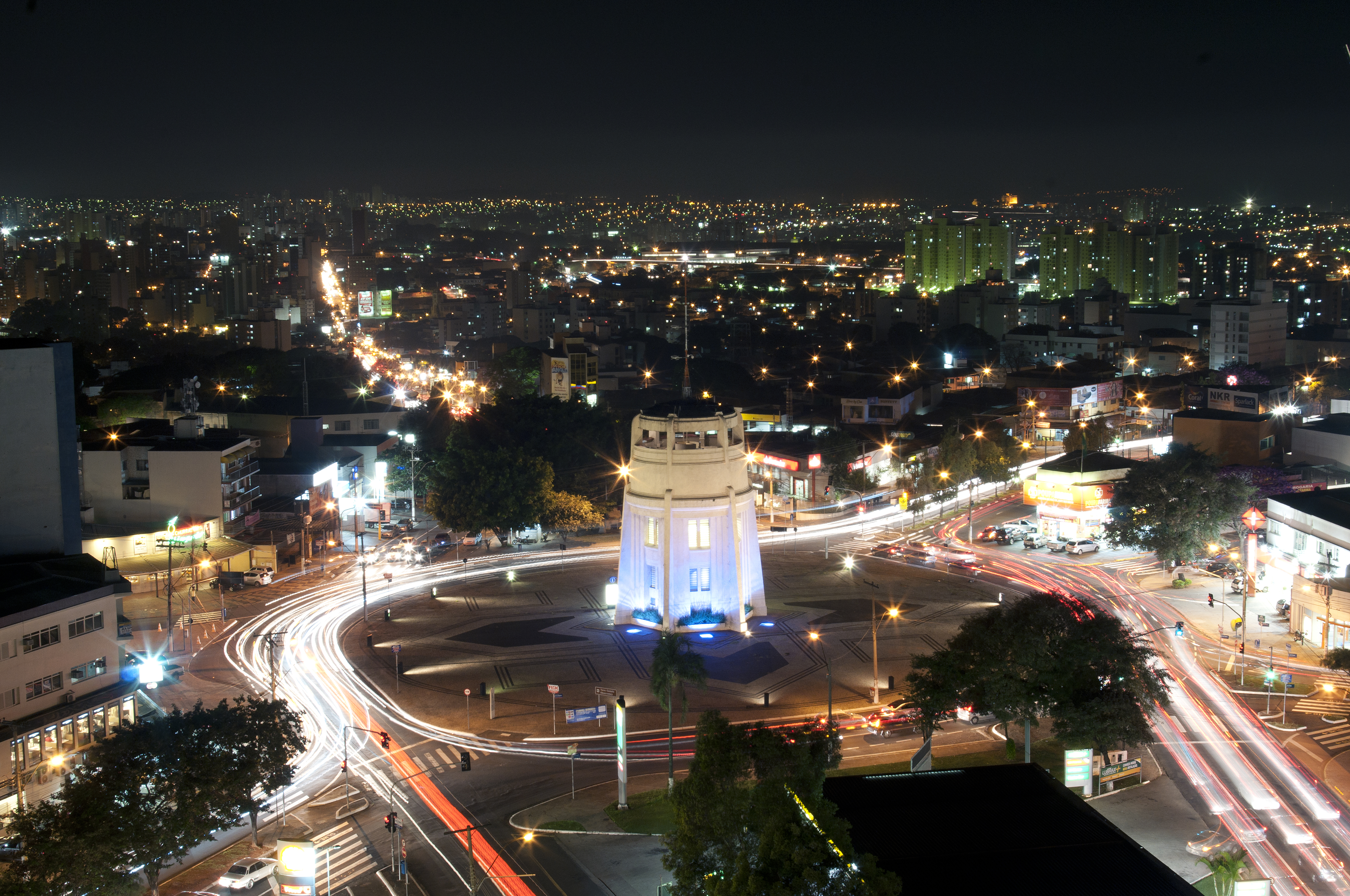 Em apoio à causa, Torre do Castelo receberá iluminação azul