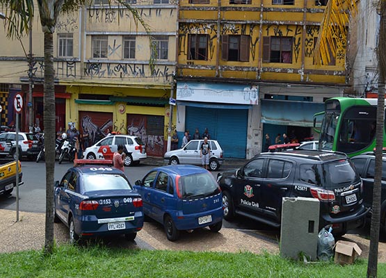 Operação fiscalizou bares e pensões