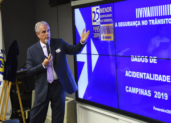 Secretário mostra o levantamento de 2019