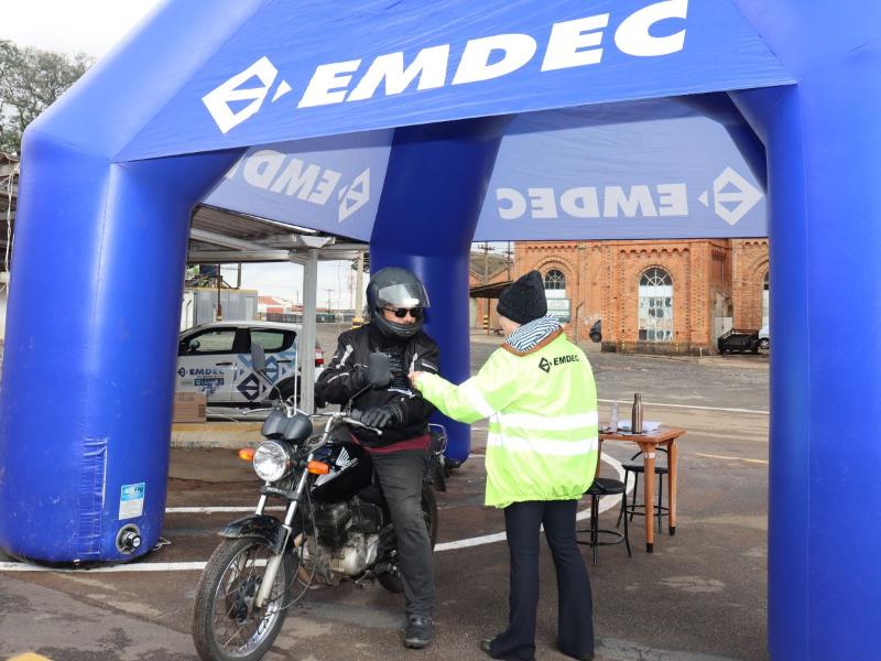 A ação desta quinta foi na sede da Emdec