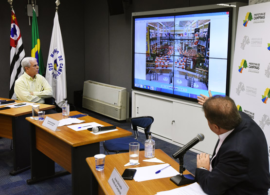 Prefeito e secretário de Transportes, Carlos José Barreiro: controle de fluxo de pessoas