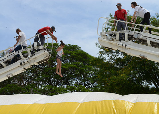 Salto no balão foi uma das atividades mais concorridas