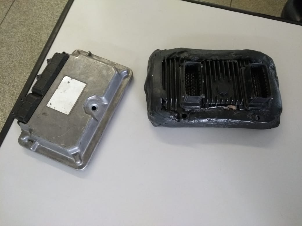 Módulos automotivos que permitem assumir o controle dos carros