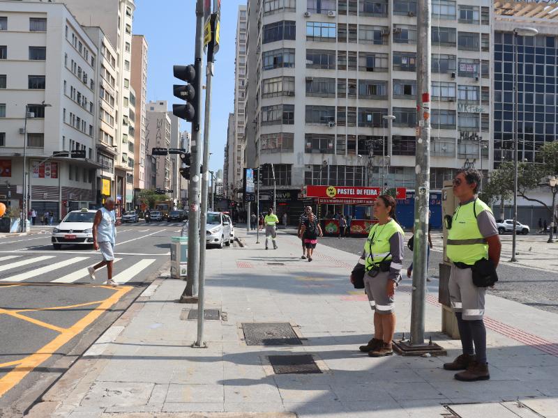 Poder falar pessoalmente com os agentes aumenta a confiança da população