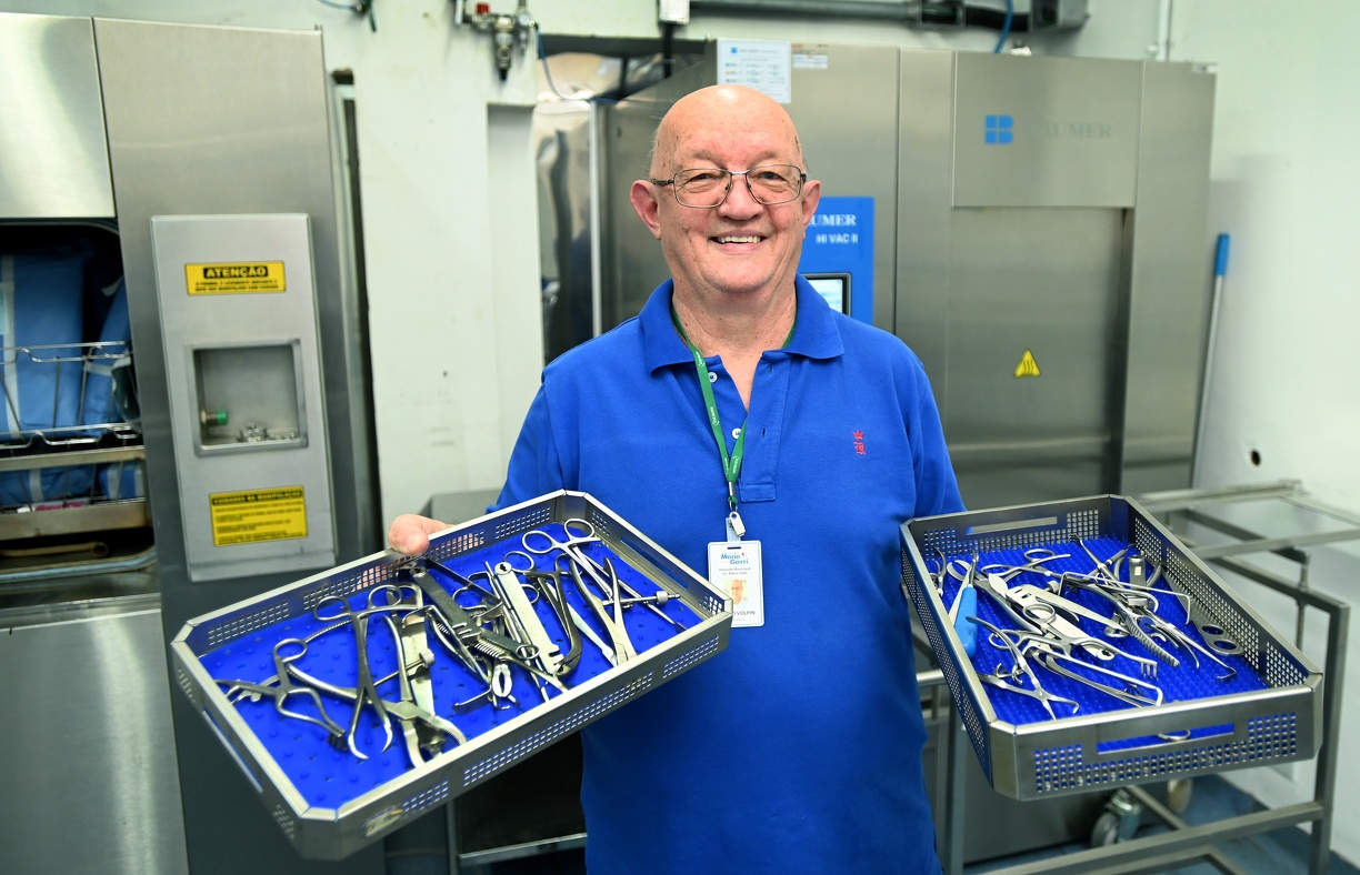 Na linha de frente do cuidado, os enfermeiros são os primeiros a atender pacientes em situações críticas, realizando triagens, avaliações clínicas e estabilização